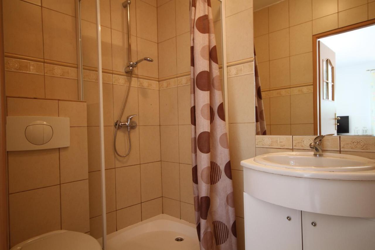 Pokoje Goscinne Lidia Leba Exterior foto